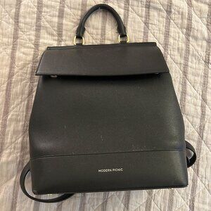 MODERN PICNIC | The Packback